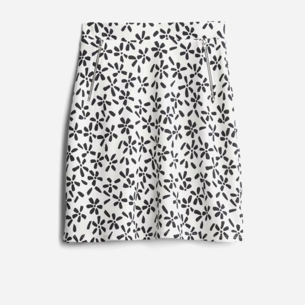 Le Lis Maura Zip Pocket Detail Skirt